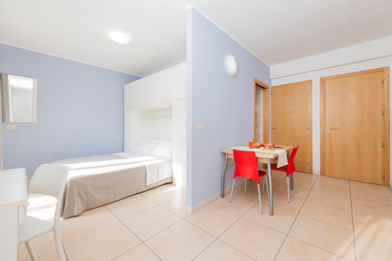 Residence Quadrifoglio Cervia Eksteriør billede